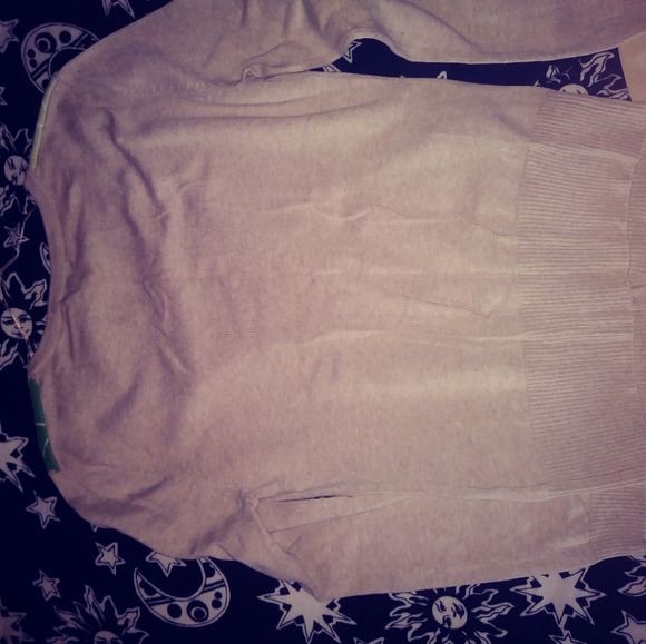 H&M sweater - Picture 6 of 11